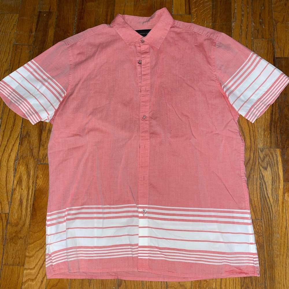 Short sleeve button down